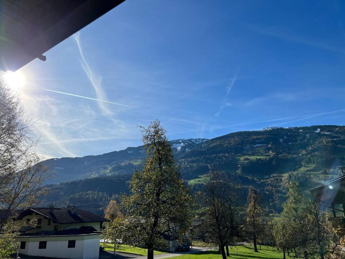 Ferienwohnung Platzhirsch Panorama View Balkon, Gartensauna, Garten, Grillplatz Stumm Dış mekan fotoğraf