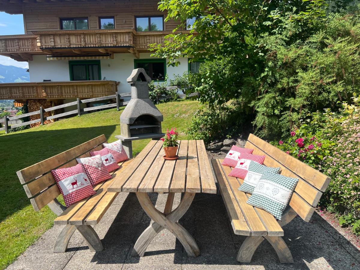 Ferienwohnung Platzhirsch Panorama View Balkon, Gartensauna, Garten, Grillplatz Stumm Dış mekan fotoğraf